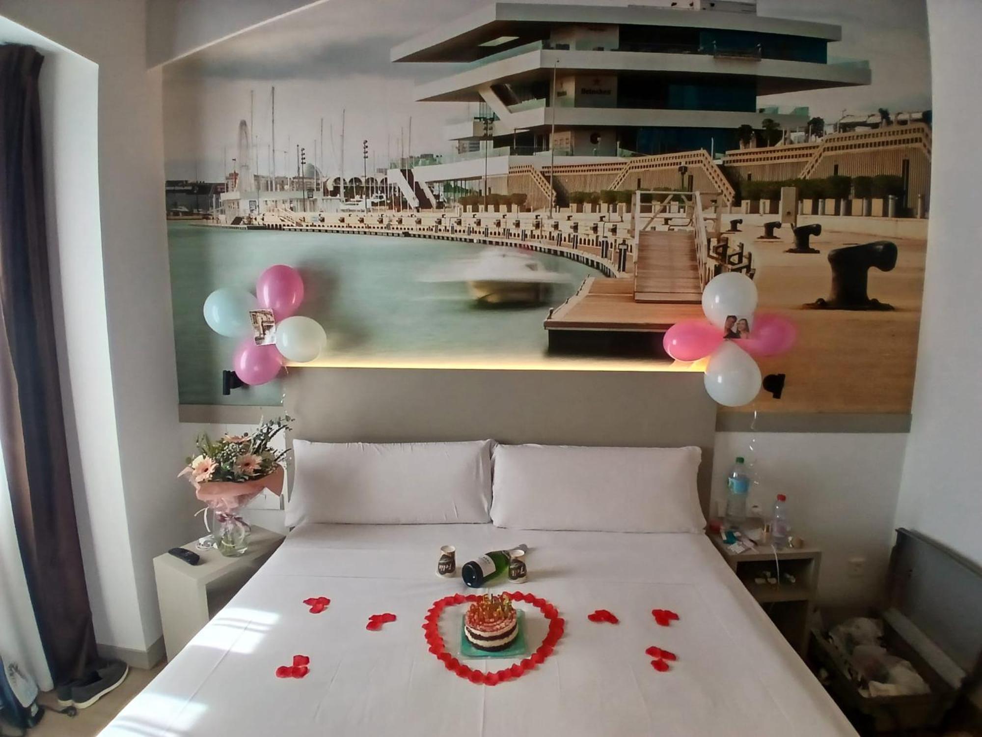 Hotel Bestprice Валенсия Екстериор снимка